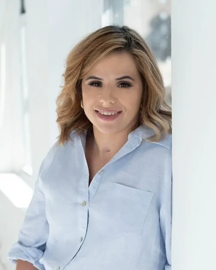 Elizabeth Hay